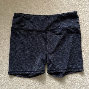 90 Degree by Reflex Women’s Patterned Bike Shorts. Size Large.